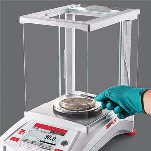 Bilancia di precisione Adventurer ad alta portata AX12001M