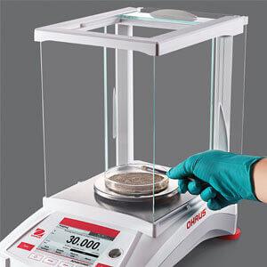 Bilancia Adventurer Precision AX223